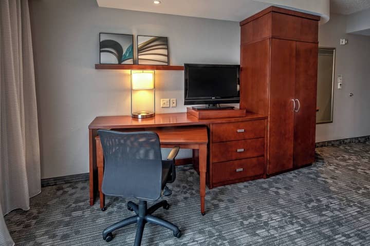 Room 7 of 37