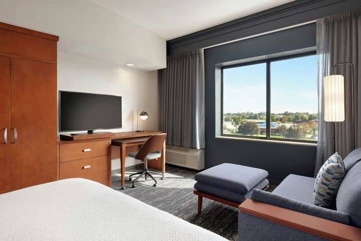 Room 9 of 60