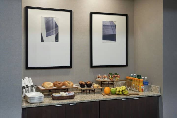 Breakfast/Coffee Service 40 of 46