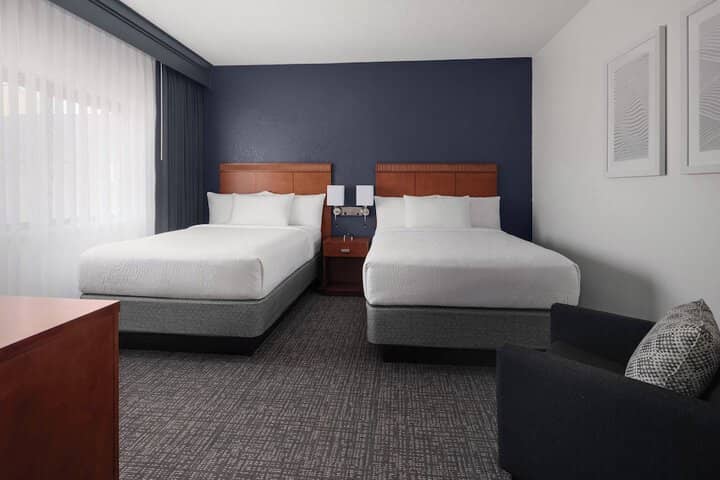 Room 6 of 34