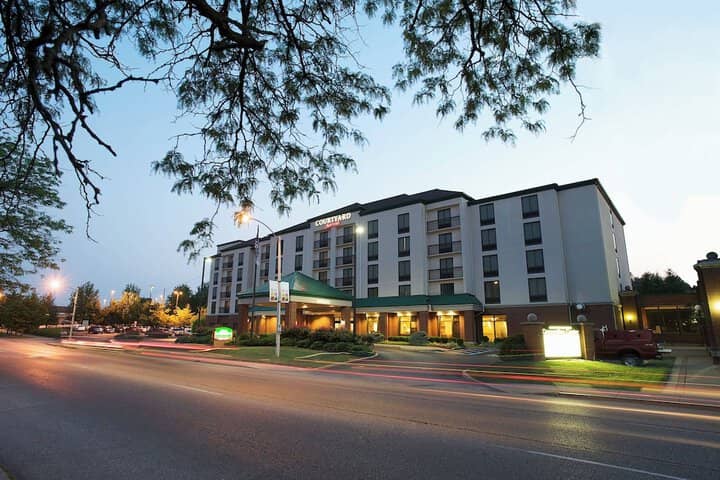 Hotel 50 of 52