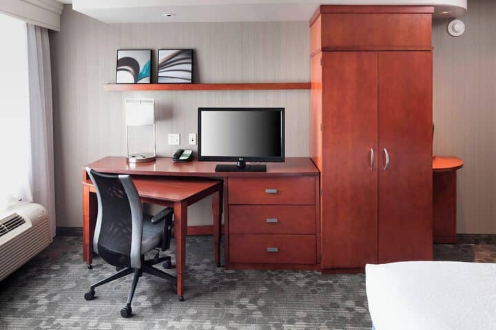 Room 12 of 31