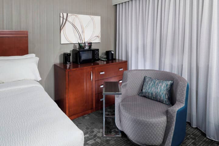 Room 8 of 31