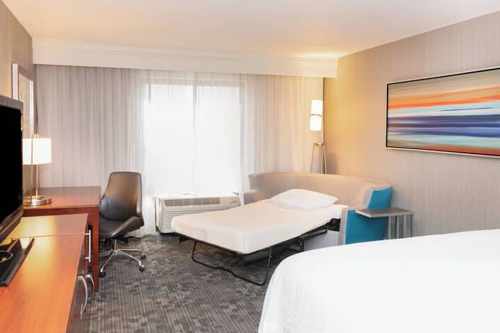 Room 18 of 52