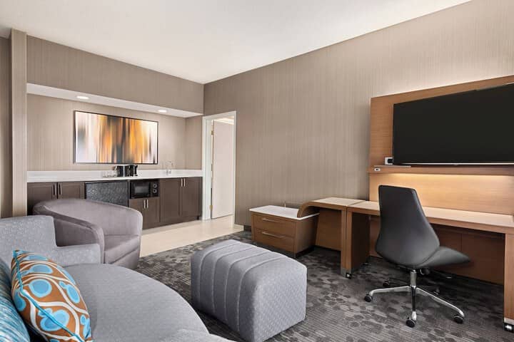 Room 17 of 46