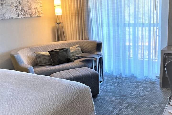 Room 13 of 53