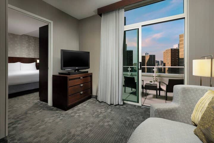 Room 16 of 34