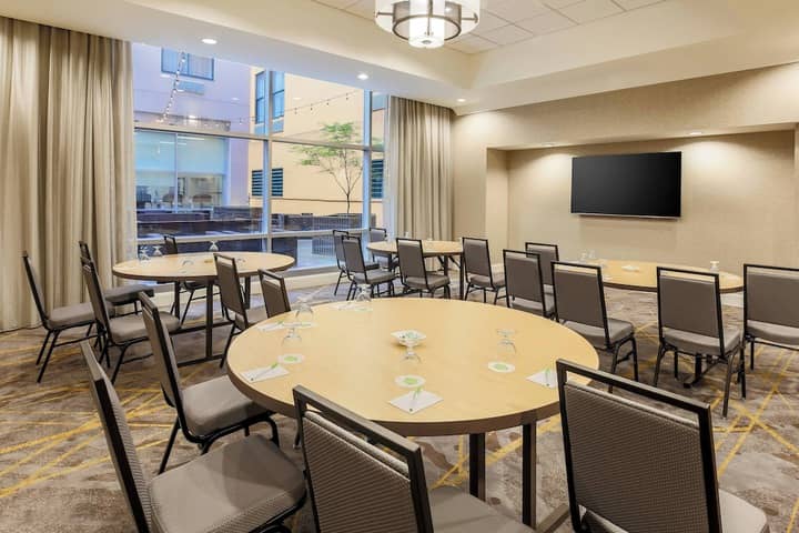 Meeting facility