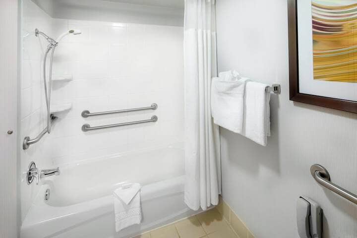 Room 25 of 56