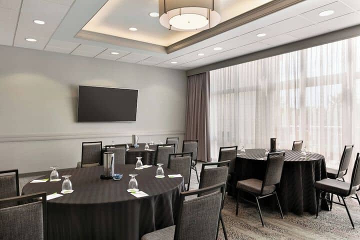 Meeting facility