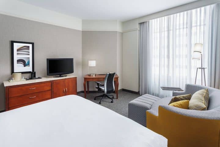 Room 15 of 29
