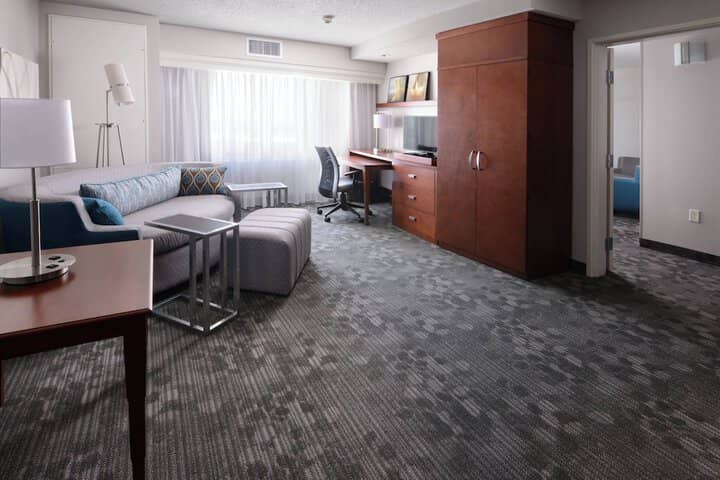 Room 7 of 30