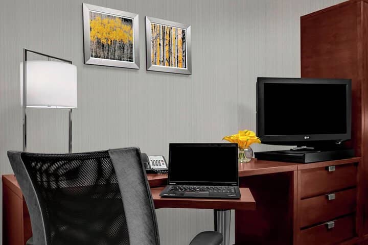 Room 14 of 34