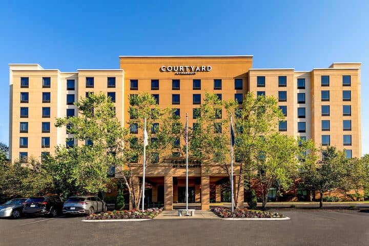 Hotel 144 of 147