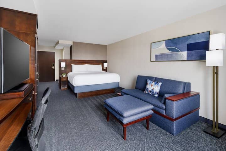 Room 8 of 46