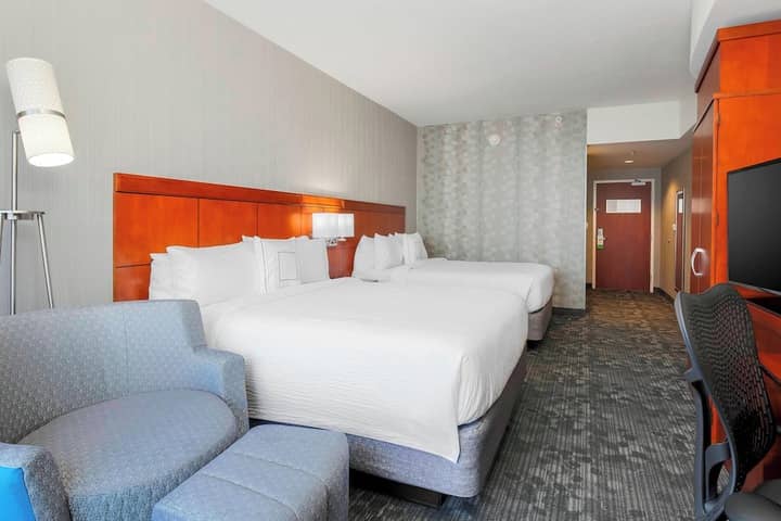 Room 9 of 30