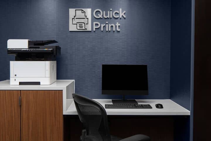 Business Center 34 of 37