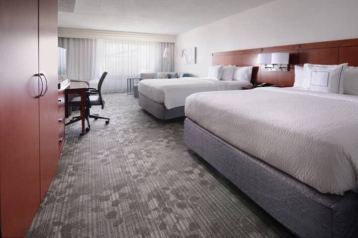 Room 4 of 30