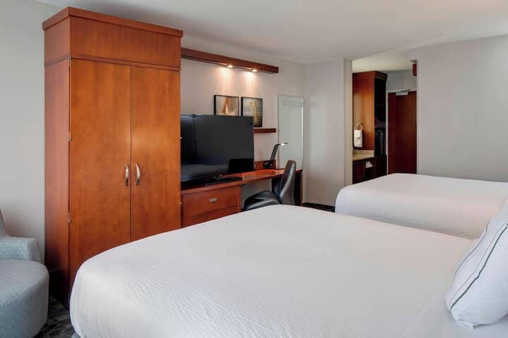 Room 15 of 54
