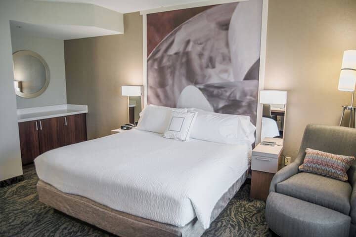 Room 6 of 26