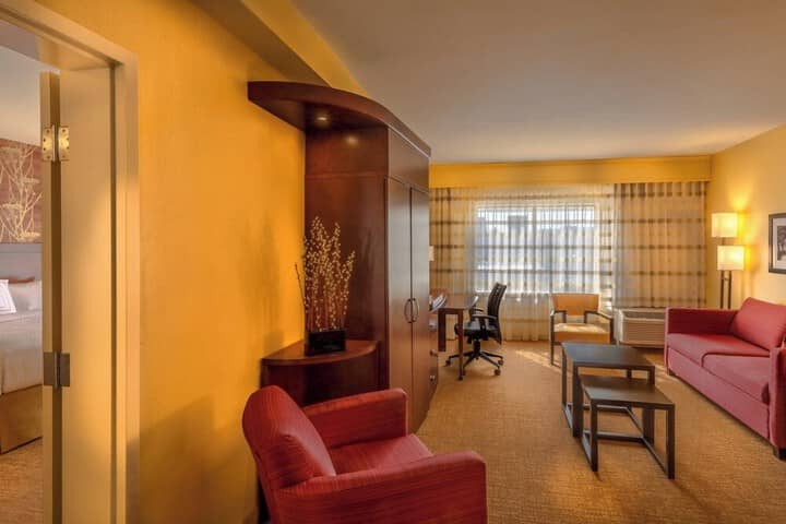 Room 15 of 42