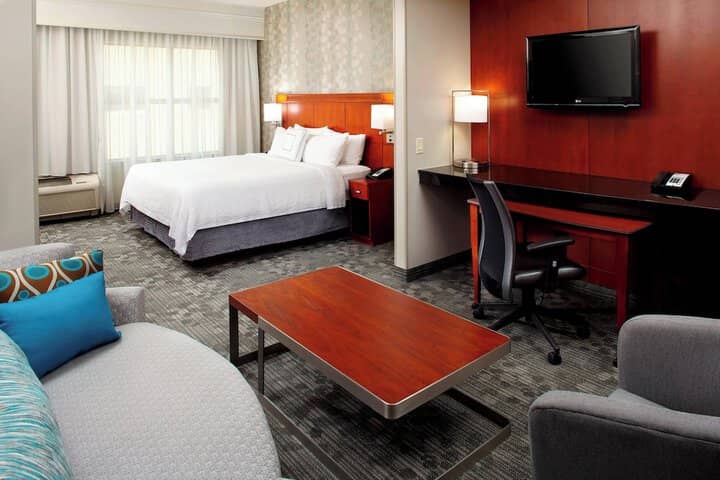 Room 13 of 34