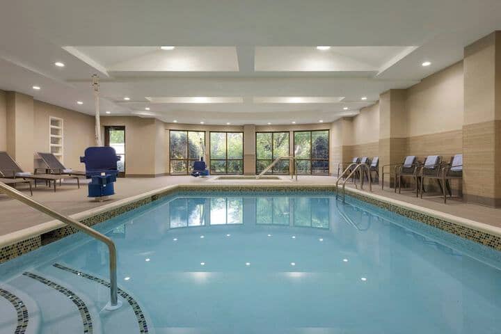 Pool 22 of 60