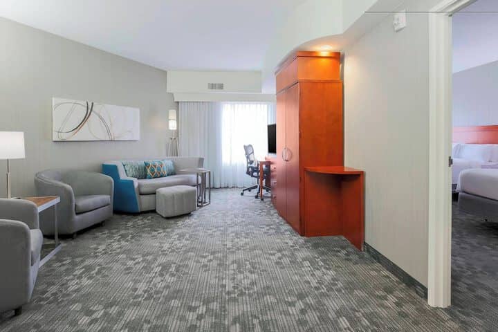 Room 7 of 30