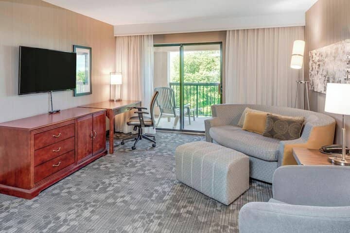 Room 16 of 46