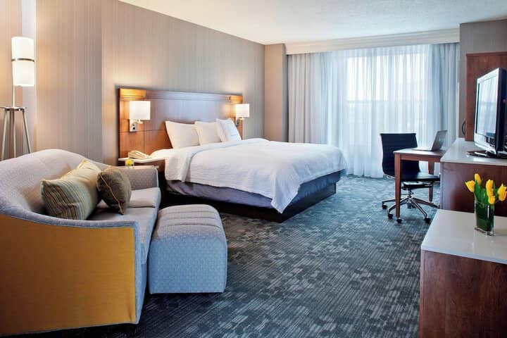Room 5 of 25