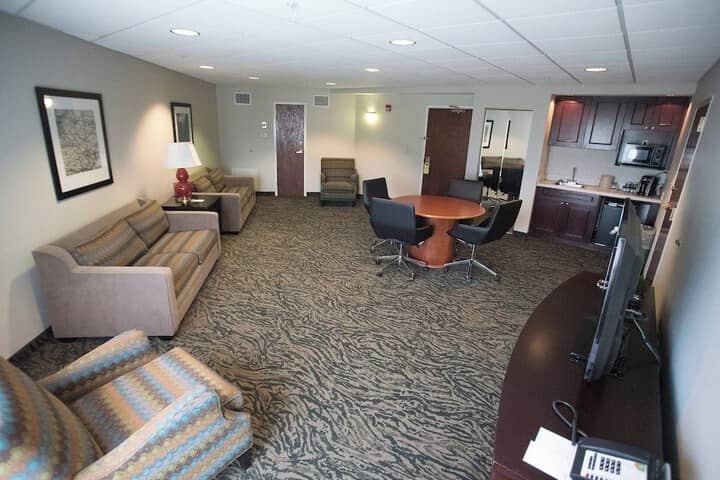Room 10 of 26