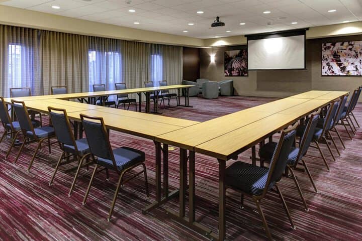 Meeting facility